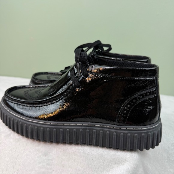 Clarks Torhill Hi Black Patent Leather Heart Kiltie Boots Mens 8 261822607070 main image 4